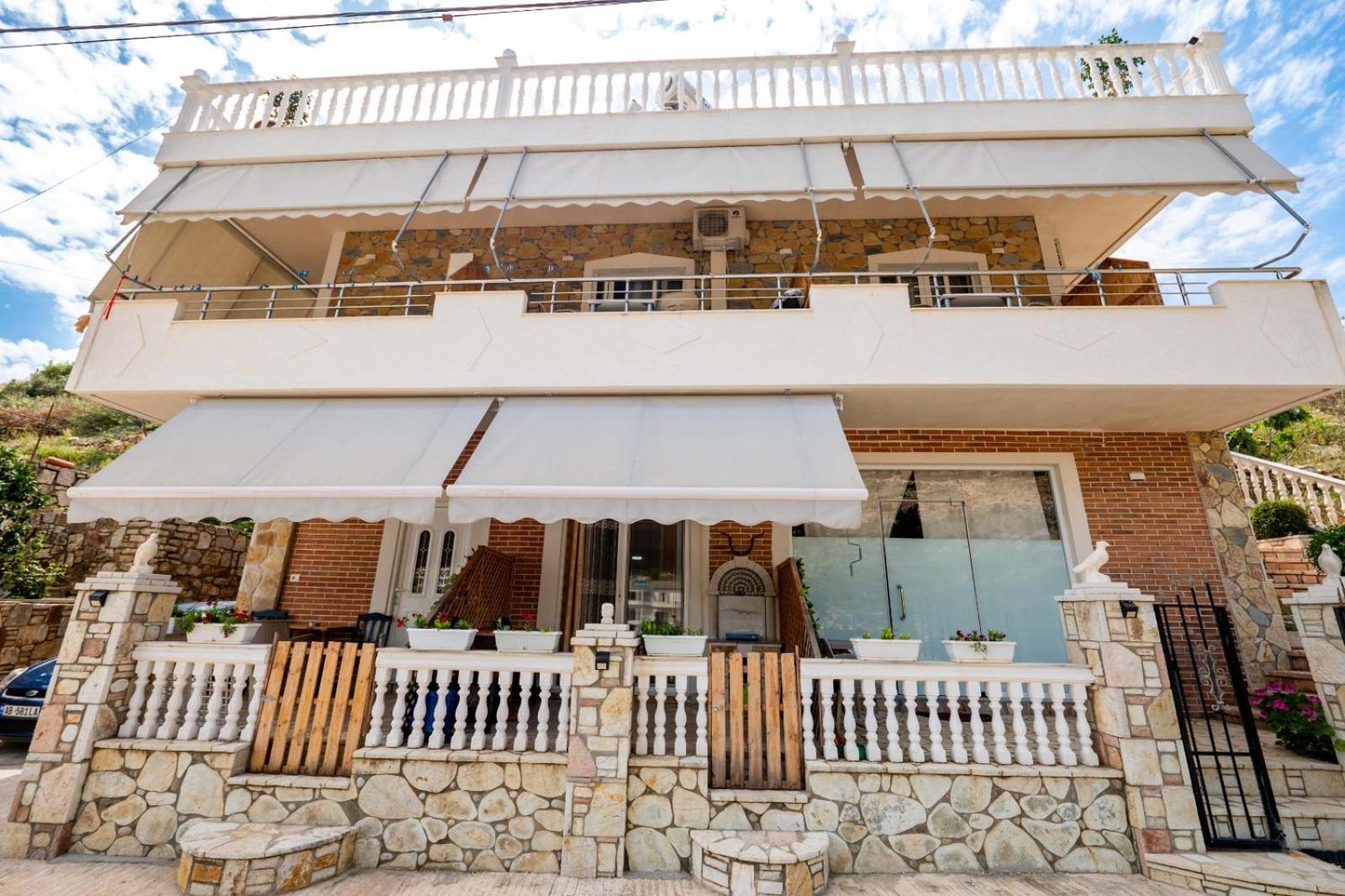 Vila Basho Saranda Extérieur photo